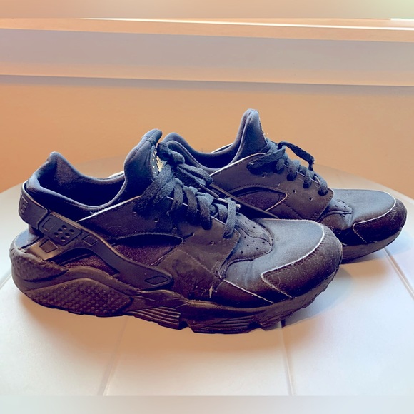 Nike Air Huarache Suede Black size 13 - Picture 1 of 3